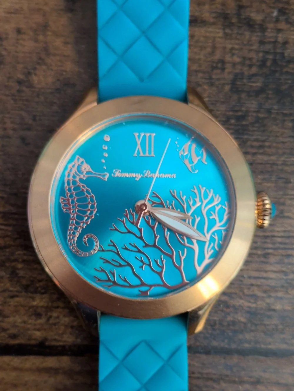 TTommy Bahama Turquoise Seahorse Coral Dial Silicone Strap Watch New New Battery